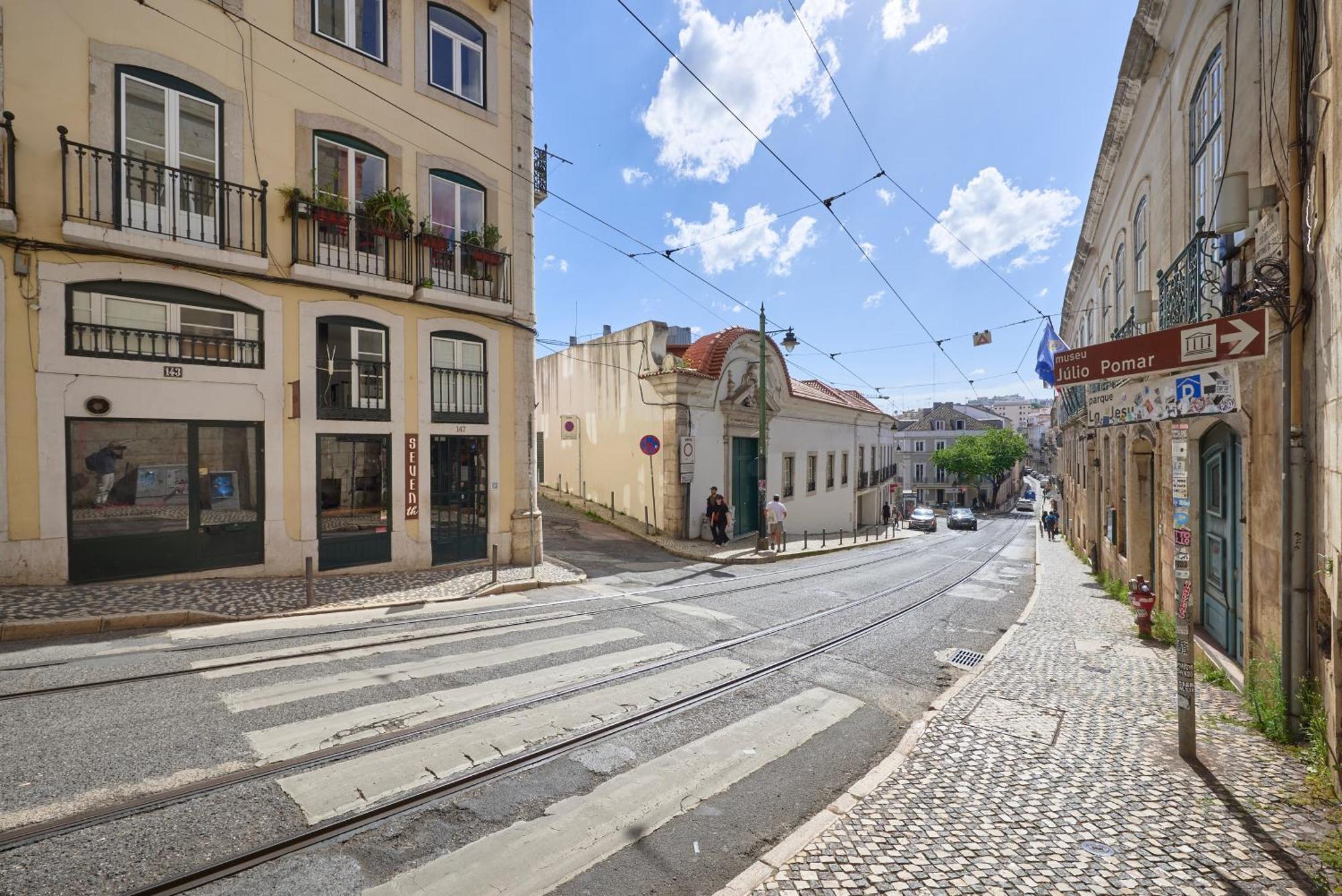 Casa Portuguesa Combro Apartment Lisbon Bagian luar foto